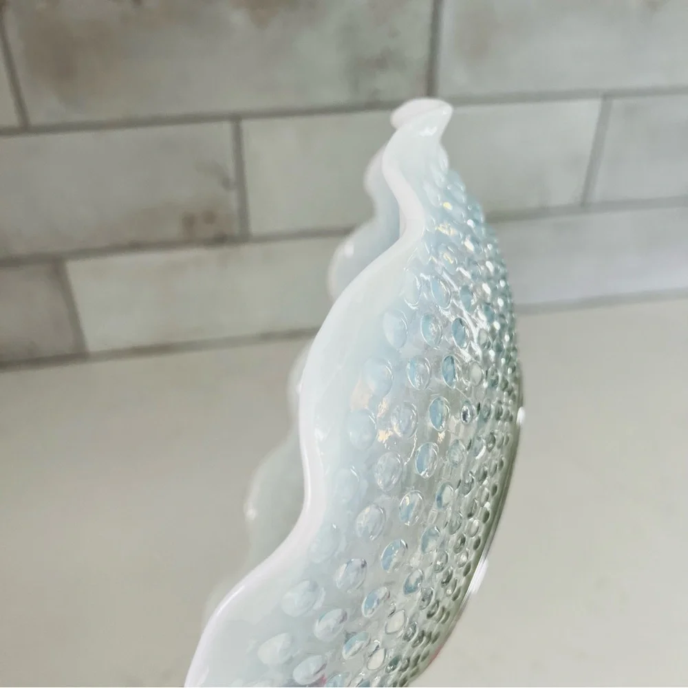 ANCHOR HOCKING Vintage 40s Opalescent Moonstone 9-1/2” Crimped Edge Bowl